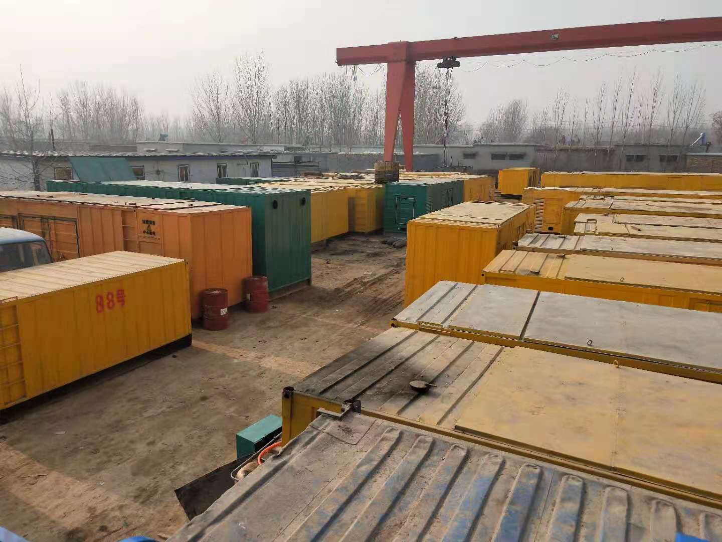 奉化租赁发电机-灰尘、风沙对柴油发电机组造成哪些不良影响？