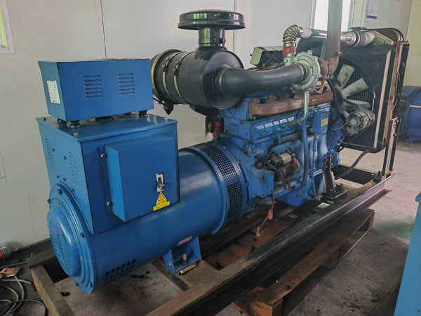 奉化100kW柴油发电机组使用多级机油有哪些优缺点？